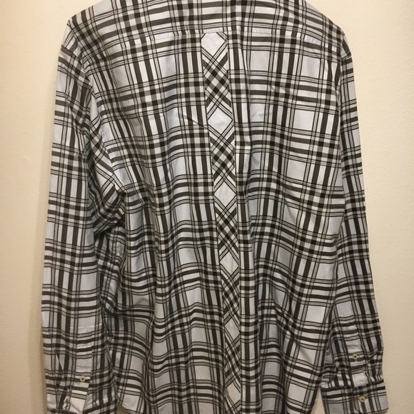 Tommy Bahama very nice shirt - Picture 3 of 4